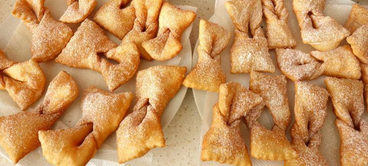 Make Faworki a.k.a. Chrust for Fat Thursday